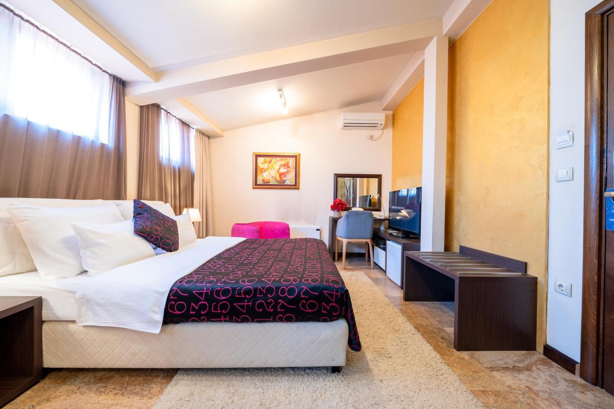 Hotel Alexandar Lux Podgorica Kültér fotó